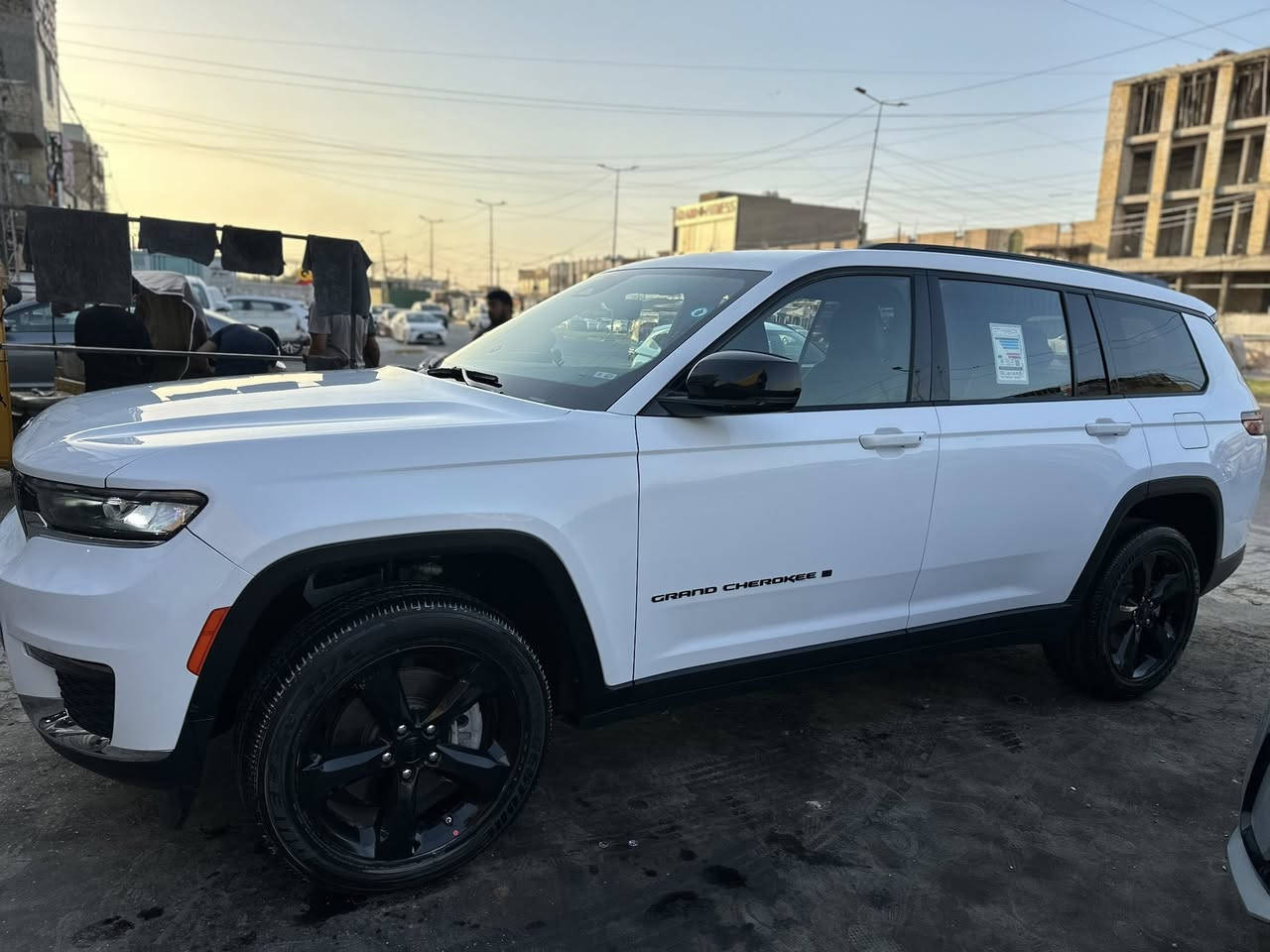 للبيع:
جيب Jeep Grand Cherokee موديل 2024

* 7 راكب

* وارد أمريكي (كلين)

* الممشى: 16 KM

* مكفولة من كلشي

* لون ابيض 

* كشنات منفصلة VIP

* تبريد 3 قطع

* حساسات أمامي وخلفي

* رادارامامي مع مانع انزلاق 

* مقعد كهربائي

* تدفئة وتبريد للكشنات والستيرن

* رقم بغداد

* فور ويل 

* لون ابيض 

* تحكم ستيرن وشفتات 

السعر 310$ * 

للتواصل:

عنواني بغداد الشعب 

📞 ***********
