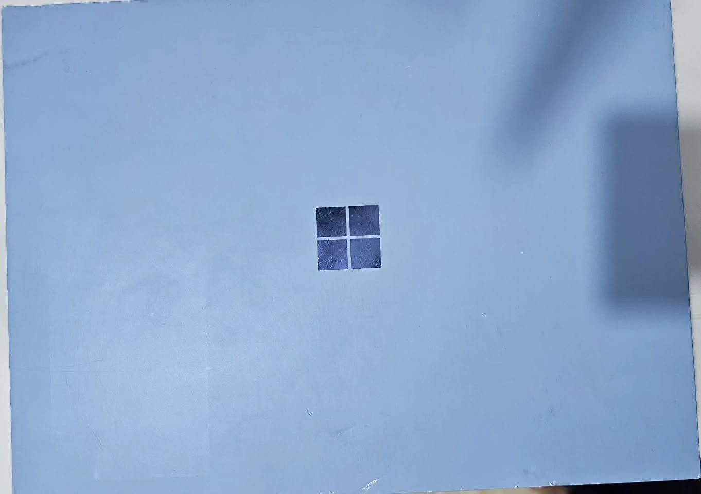 Microsoft Surface Pro (11th Edition)
Model 2076
13-inch 2-in-1 Copilot+ PC

مستخدم مع البوكس و كيبورد اصلي

 🚀 المعالج: Qualcomm Snapdragon X Plus (ثماني النواة، 3.3 جيجاهرتز) الجديد .
الشاشة: 13 بوصة PixelSense Flow تعمل باللمس.
دقة الشاشة: 1920 × 2880 بكسل 120Hz.

الذاكرة :16GB RAM
والتخزين: 512GB SSD 
🔋 بطاريه تدوم لساعات 
🔋 دورات الشحن 77

نظام التشغيل: Windows 11 Home.

السعر 1,300,000

يوجد توصيل لجميع المحافظات

https://t.me/epic_store2


**إذا كنت صاحب هذا الإعلان وتريد حذفه لأي سبب، رجاءا أرسل رسالة إلى الدعم الفني**