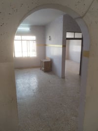 شقة للإيجار • وادي حجر حي الهاتف • غرفتين