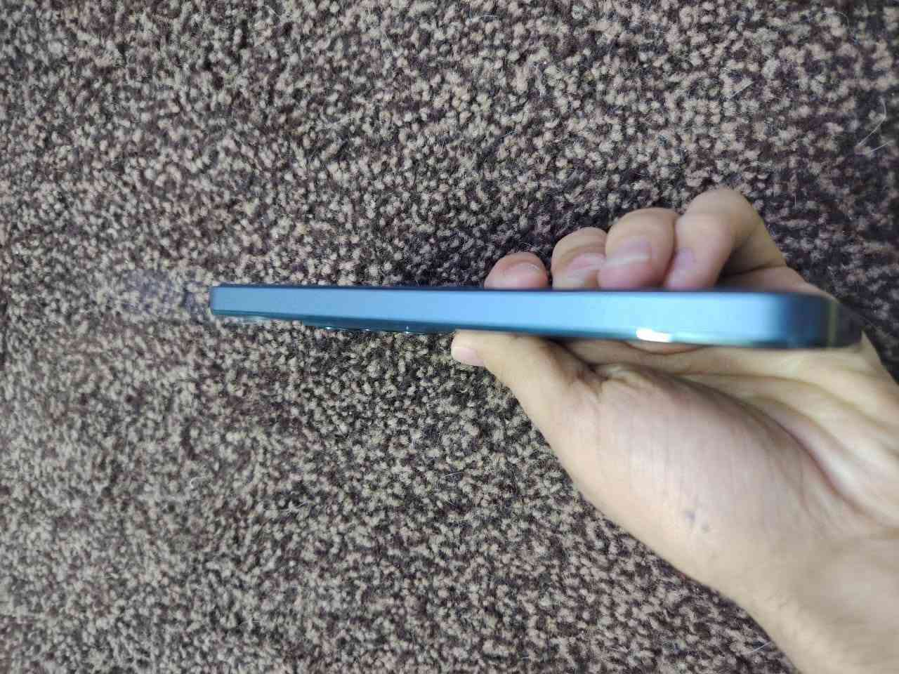 سلام عليكم 
 
وحش الألعاب غني عن تعريف تكنو بوفا7 الترا 5g
ذاكرة 256    144 هرتز   بوبجي يشغل 120 فريم
رام 12+12= 24    نضافه 100 استخدام قليل
سعره 380 وبي مجال قليل كامل ملحقات _كفر + كارتونه+شاحنه
مكان موصل جانب ايمن تواصل خاص أو عبر الرقم 
***********
