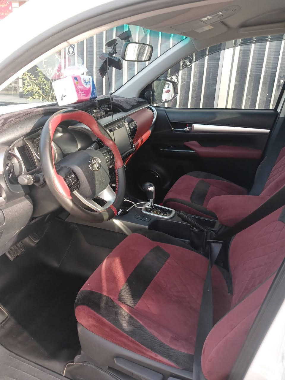 السلام عليكم للبيع بيكم هايلوكس ناصي رقم اربيل موديل 2025 السياره مدوشمه كاعيه وكشنات درع امامي دوسات جانبيات السياره كفاله عامه فقط البكلايت الخلفي مبدل فقط الباقي كفاله عامه من الضربه من الصبغ الكاعيات الاصليه موجوده مكاني بغداد شارع فلسطين رجاا المو شراي لا يدك للإستفسار ***********
