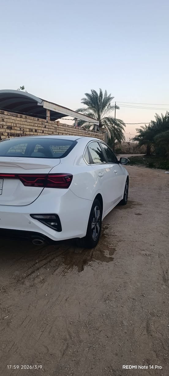 سلام عليكم
للبيع كيا سيراتو 2019 
فول مواصفات 1 ع 1 
عده فتحه مكفوله كفاله عامه من كلشي 
المواصفات لدات اماميه خلفيه حساسات اماميه خلفيه 
تشغيل عن بعد مرايات شفط  جنطه ذكيه بصمه تشغيل بصمه ابواب لون صدفي  درايف مود ثلاث وضعيات قياده وبعد بيعه مواصفات  ماشيه 150 الف    رقمه مثنى بسمي تحويل ثاني يوم 
السعر 159 وبيه مجال قليل  العنوان السماوه الرميثه للستفسار تصل ع الرقم ***********
