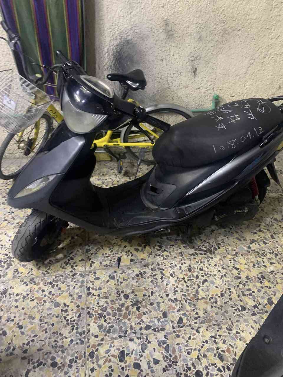 سلام عليكم  MAXعدله  ١٢٠ دراجه.  مكينه ٥٥بلاد. كفاله عامه. برغي. ما. مفتوح. بيه. كله. شغاله. سلف. هندر. كهربايات.   برغي. ما. بيه. نقص.  البيع. سعر ٧٥٠. العنوان. بغداد حي العامل ***********
