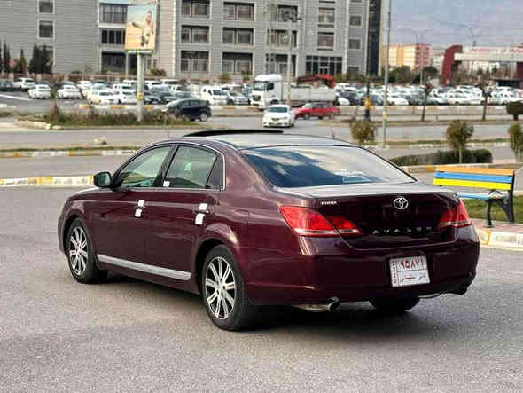 TOYOTA AVALON 2007📦
٦٧$
بەس مووس ! 
بڕاوە نیییە
فوول مواسفات تەنها بەسمە نیە 
سڵاید جلد هیتەر ناوزەرد بێشکاوی و دڕاوی دەرو ناوی لۆکە 
گێڕو مەکینەی بەشەرت  نەکراوەتەوە چرکەی تیا نیە 
کارەبای بەشەرت هەممو گیانی ئیش ئەکا تاڵێ وایەری دەستکاری نەکراوە 
دەعمو لێدراو قرچیشی نیە
تەبرید ساردو گەرمی بەشەرت
دینار مەسروفی نیە سەیارەکە تەقەو رەقەی نیە زۆر تندوتۆڵە 
٤تایەو پاتری تازەیە 
ماڵی دۆستە بەکوردی 
گۆڕینەوە ناکەم 
مشتەریت تەلەفۆن بکە نامە مەنێرە لەخزمەتام 
شوێن دەربەندیخان ***********
*********** دار بنديهكان

