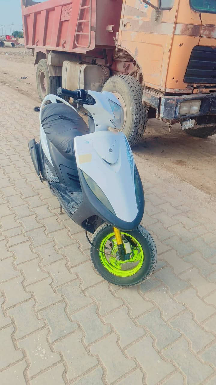 السلام عليكم دراجه ماكس عدله للبيع نظيفه طالعه رامبه ماكينه بلاد ما مفتوحه دراجه على البلاد اوراق ميسان مركز المدينه الرقم ***********
