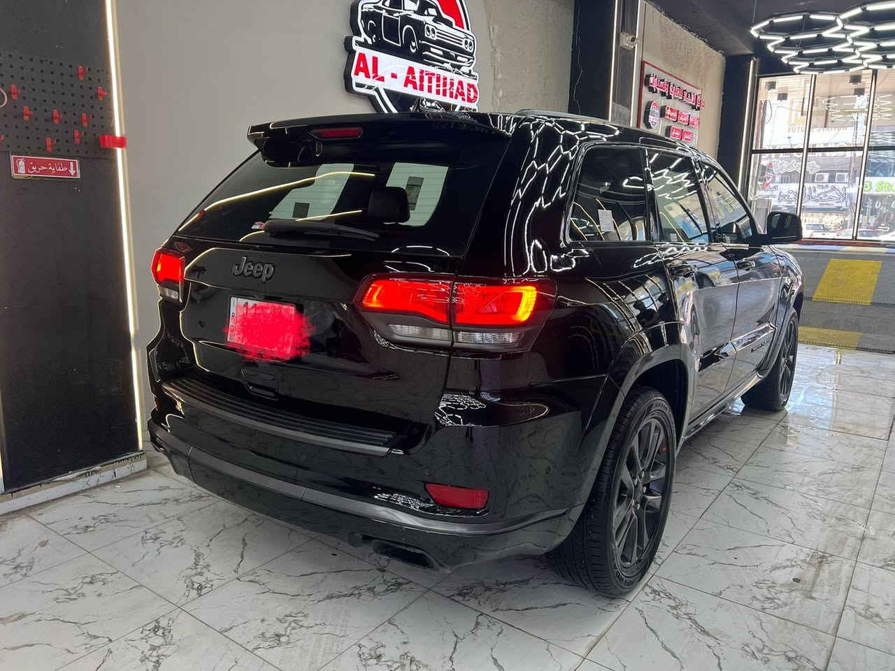 السلام عليكم 
جيب اوفرلاند 2018 فول 1/1 
وارد امريكي 
الحادث: شبر بين الجاملغ وباب السايق (قطعتين صبغ)
وبالصندوق طخه على كد شبر انصبغت المسافه الي جوه الرقم..
هذا حادثها من امريكا فقط..
السياره مابيها اي نقص 
ماشيه:- 111 مايل
السعر: 22500$
مكان السياره بغداد
***********
