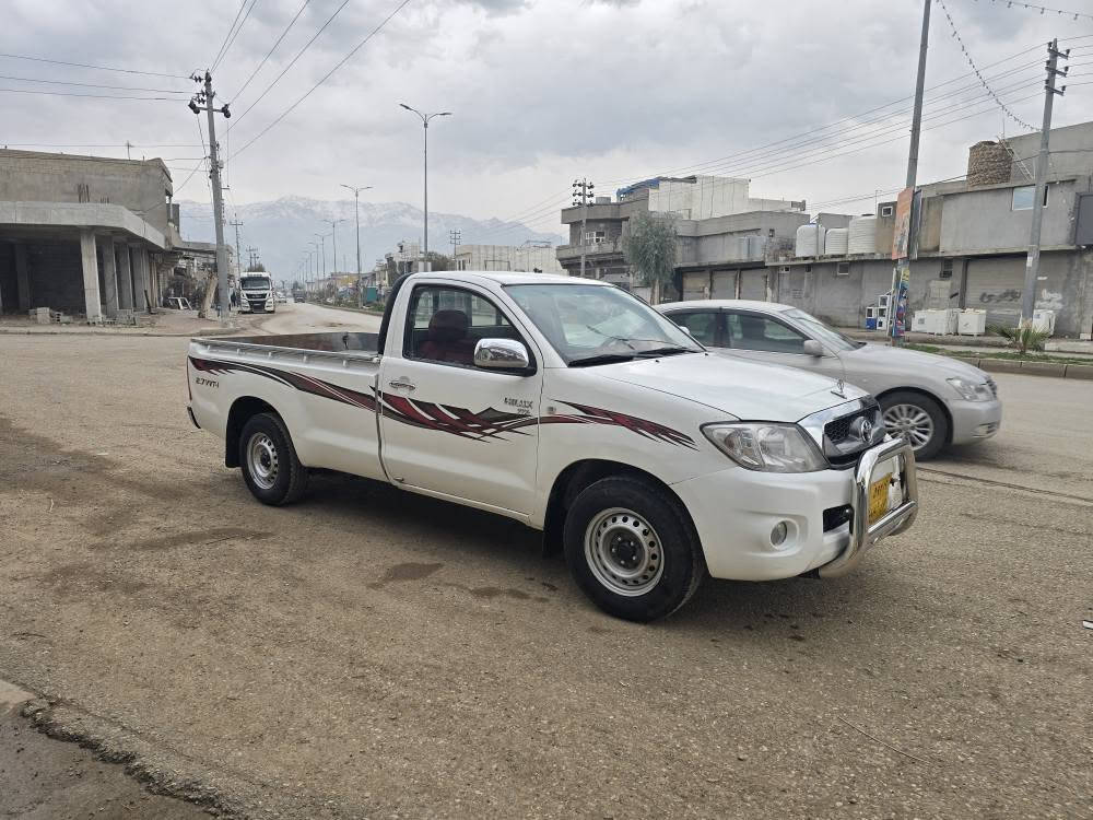 ئەم گوڵە بۆفڕۆشتن  مەرزیە 2010 گیڕ و مەکینە و ئەکسلی زۆر بیعەیبە شوین سەیسادق سەنەوی 3مانگە بەسەر چوە ژینگەی دراوە سعری 118گەڵا و معامەلەیەکی زۆر کەم سۆنەریم داناوە ژم ***********  واتس ئاپ و ڤایبەری لەسەرە السليمانية, العراق
