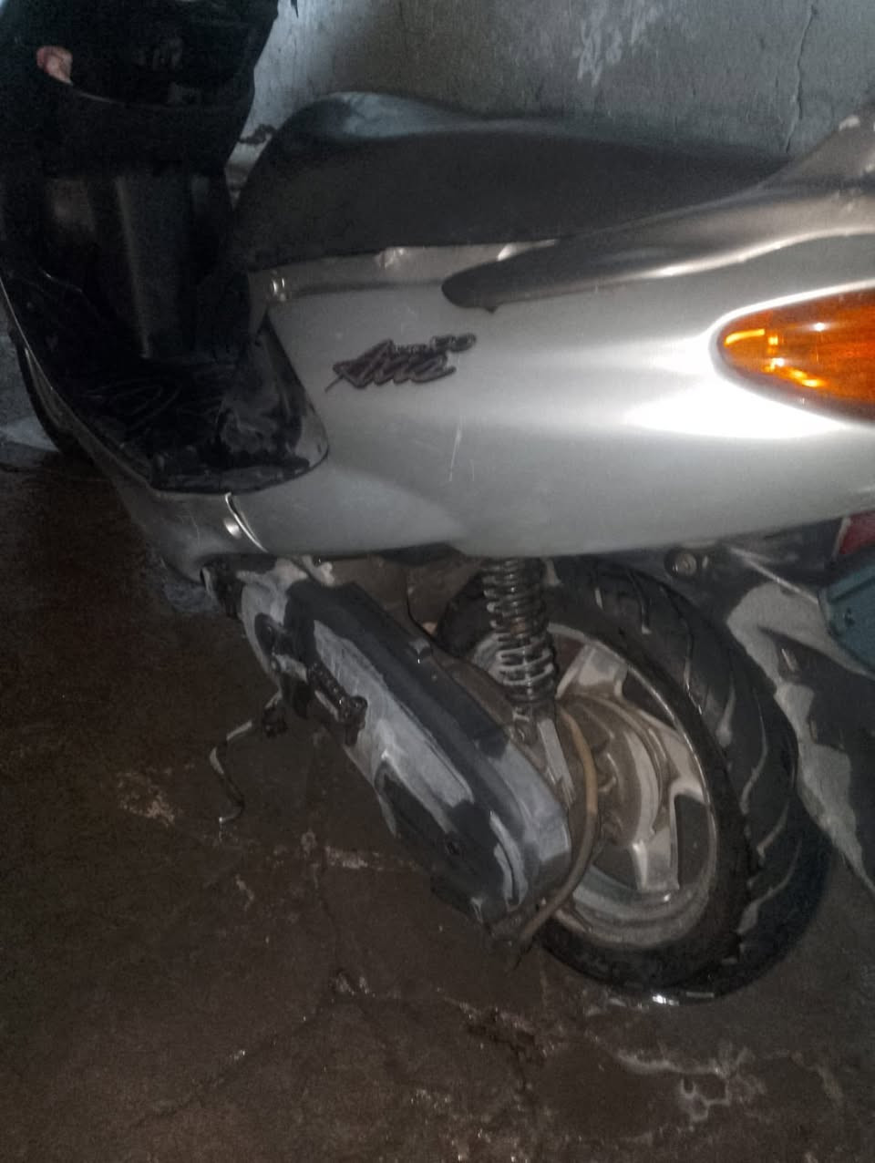 دراجه اكزز مكفوله كشر ومحرك مكينه خرسه نضيفه شرط الفحص الرقم السعر ٩٥٠ بيها مجال ***********
