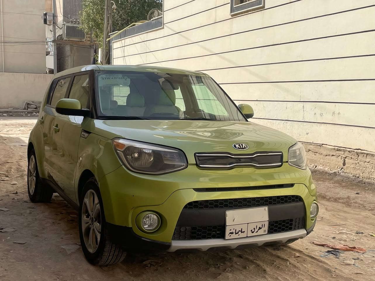 سلام عليكم
للبيع صول 2018 نص فول السياره مكفوله فقط بيها جاملغ امامي صبغ  والباب السايق كلير اي نقص مابيها مكينه 2000 مكينه كير مكفولات لون تفاحي ماشيه 91 سعرها 113 وبيها مجال ***********
