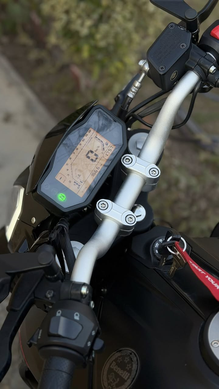 السلام عليكم
بنلي 180 S للبيع وكالة عجلة الخليج موديل ٢٠٢٤ طالعة بل 
٢٠٢٥ الدراجة جديدة كلش 

‼️ماشية ١٦٠٠ اخت الزيرووو‼️

السعر على الخاص او واتساب 
***********

مكاني بغداد حي العدل
