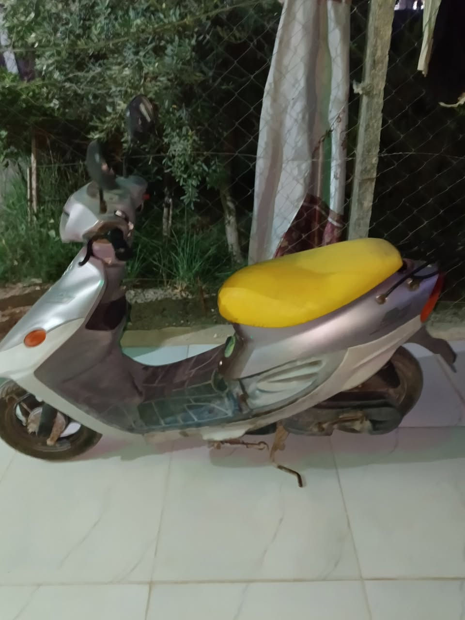 بيجي للبيع دراجه حلو مال جناي 600او بيها مجال للشراي***********
