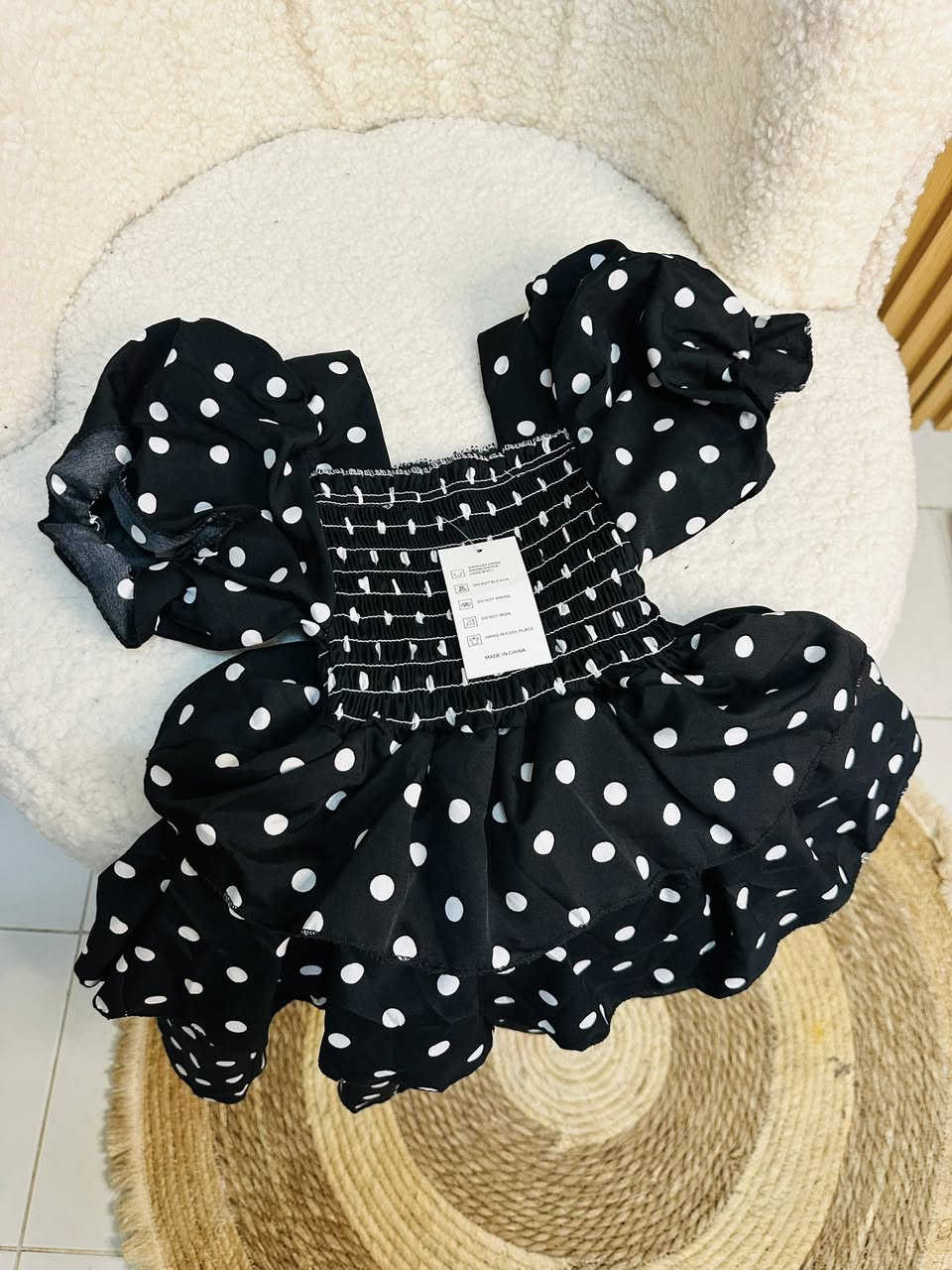 فستان اميرات 🥹🎀
خامه تركي درجه اولى 
قياس 2_3_4سنه 

متوفر ب3 نقشات 
قطع اخيره 
________________________.


**إذا كنت صاحب هذا الإعلان وتريد حذفه لأي سبب، رجاءا أرسل رسالة إلى الدعم الفني**