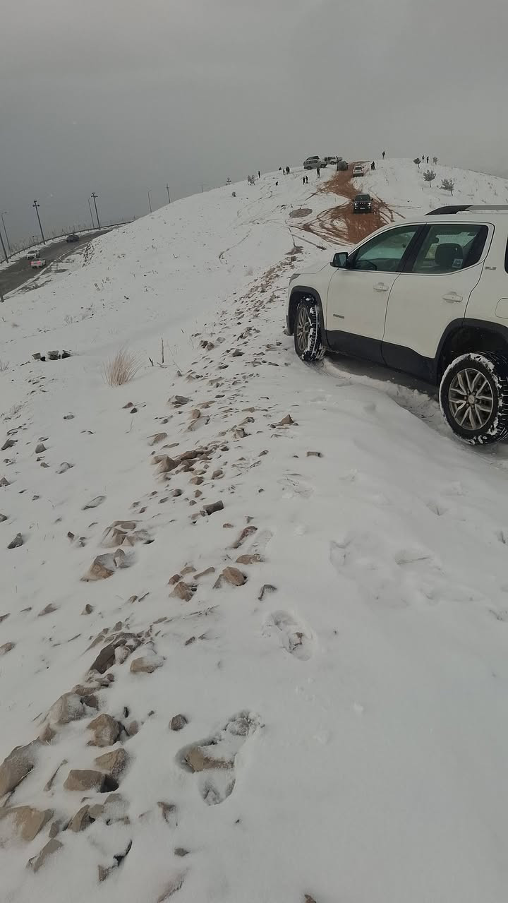 اكاديا ١٨ محرك2500
***********
