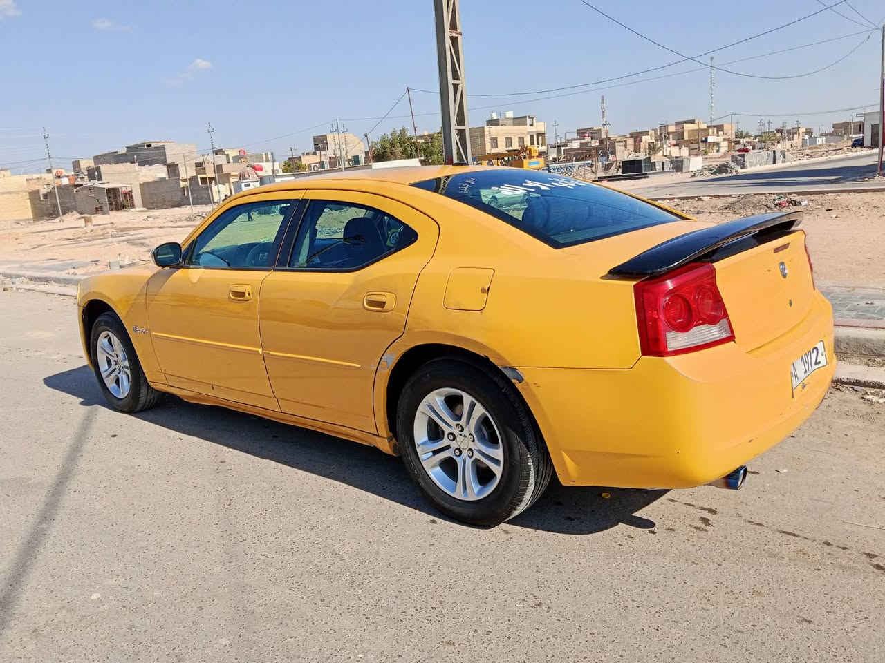 السلام عليكم
سياره موديل 2010 حداديه وتبريد شغال رقم جديد دولي منضومة غاز تخم تأير جديد السياره خط كربلاء بغداد بسمي تحويل ثاني يوم  السعر 105 وبيه مجال 
رقم الموبايل *********** 
العنوان كربلاء المقدسة
