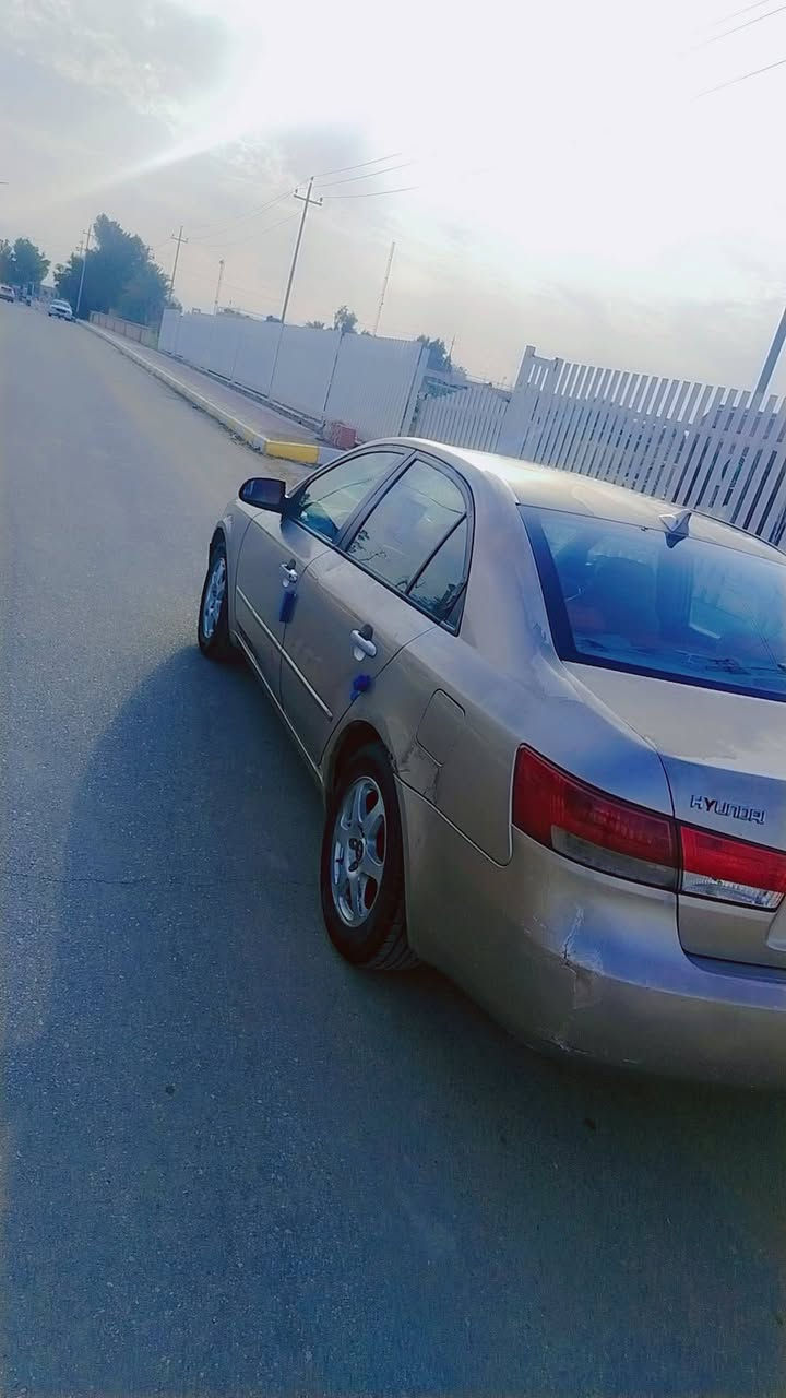 سلام عليكم  بيع مستعجل سوناتا 2006 رقم بابل مكفوله من الضربه وصبغ وتبديل بس جراد بصيط  مكينه 2400 دوش مامفتوحه كير تبريد حدايده باتري تخم تاير كله جديد 
سياره مال جناي لاتبخير ولاتنقيص كهربايات كله شغاله العلوان الناصريه المركز حي التضحيه رقم الهاتف  *********** 
السعر تصل وتدلل  مامتواجد ع فيس
