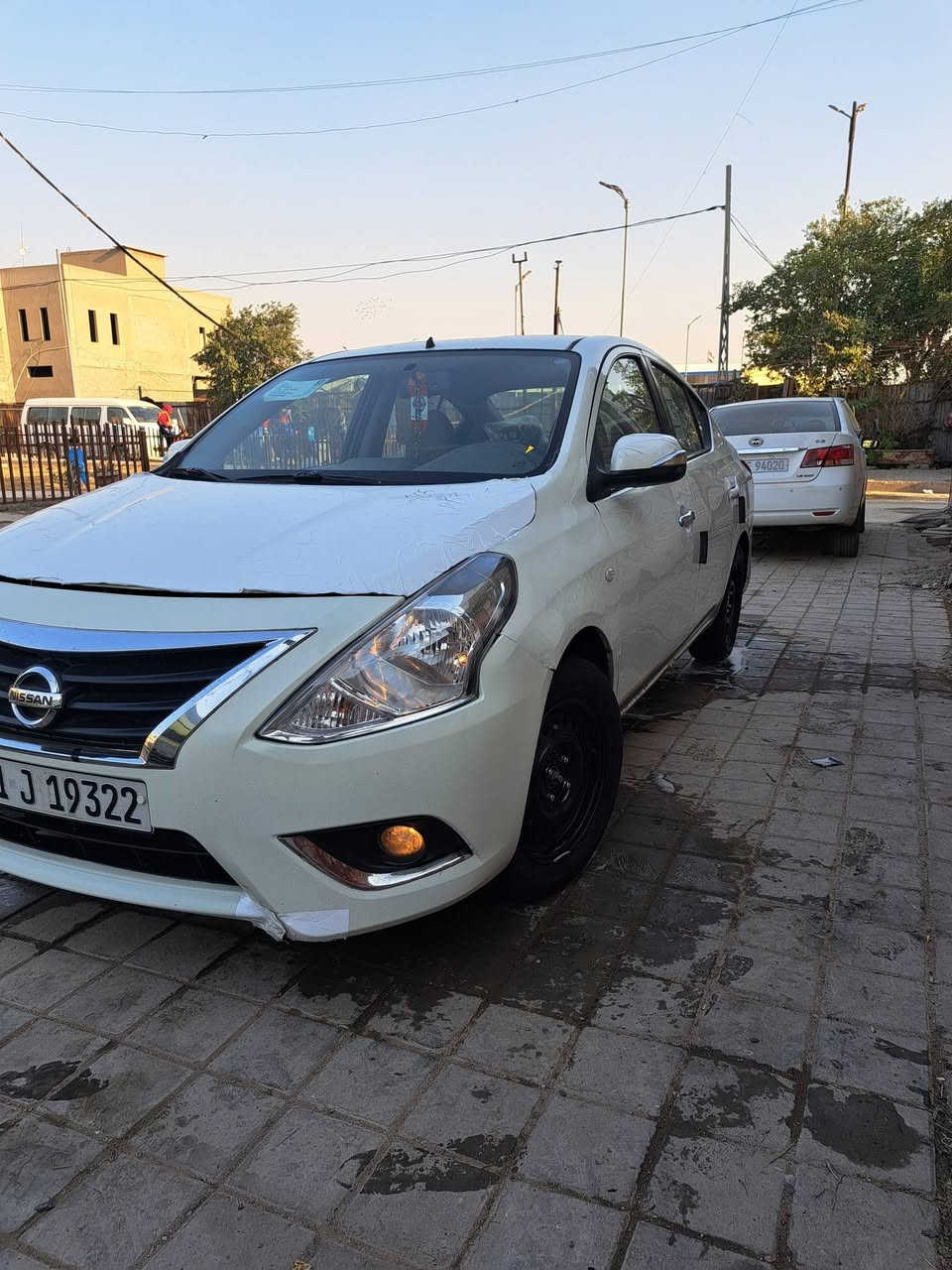 سلام عليكم عندي نيسان سني سياره مديل 2014 كامله جاهزه فول مواصفات سعر ٨٠ مكاني بغداد شراي يتصل ***********
