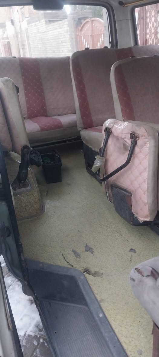 سلام وعليكم جنبي مديل 9 سياره جاهزه مكينه كير اكسن تخم تاير داخل كله جديد بيها صبغ شوي بلبنيد السعر 52 مكاني بغداد
***********
