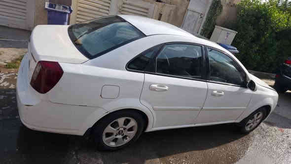 شيفروليه اوبترا 2009 
السيارة وارد امريكي 

مواصافت الLE Basic

الفتحة بلاد 

مصبوغه عام للترتيب 

عداد كيلو 200،000 

عنوان بغداد للاستفسار  

 ***********

السعر 6700$ وبيها مجال بسيط
