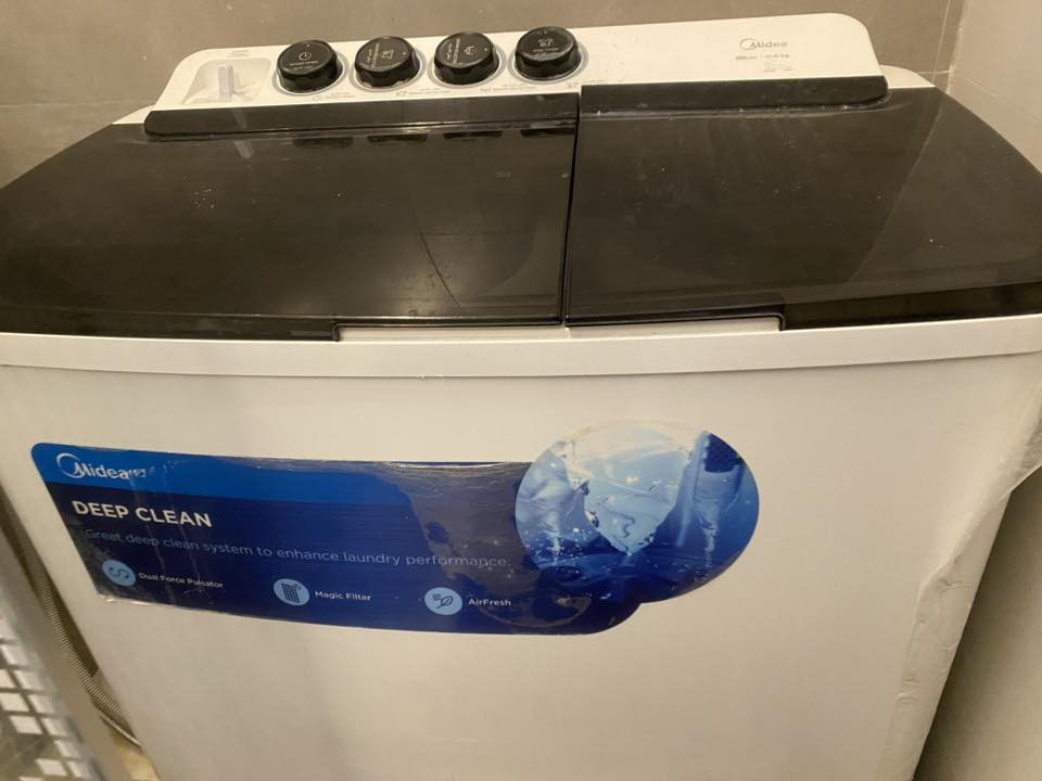 غراض بيت للبيع في العامريه للاستفسار عن الاسعار الرقم واتس اب ***********
