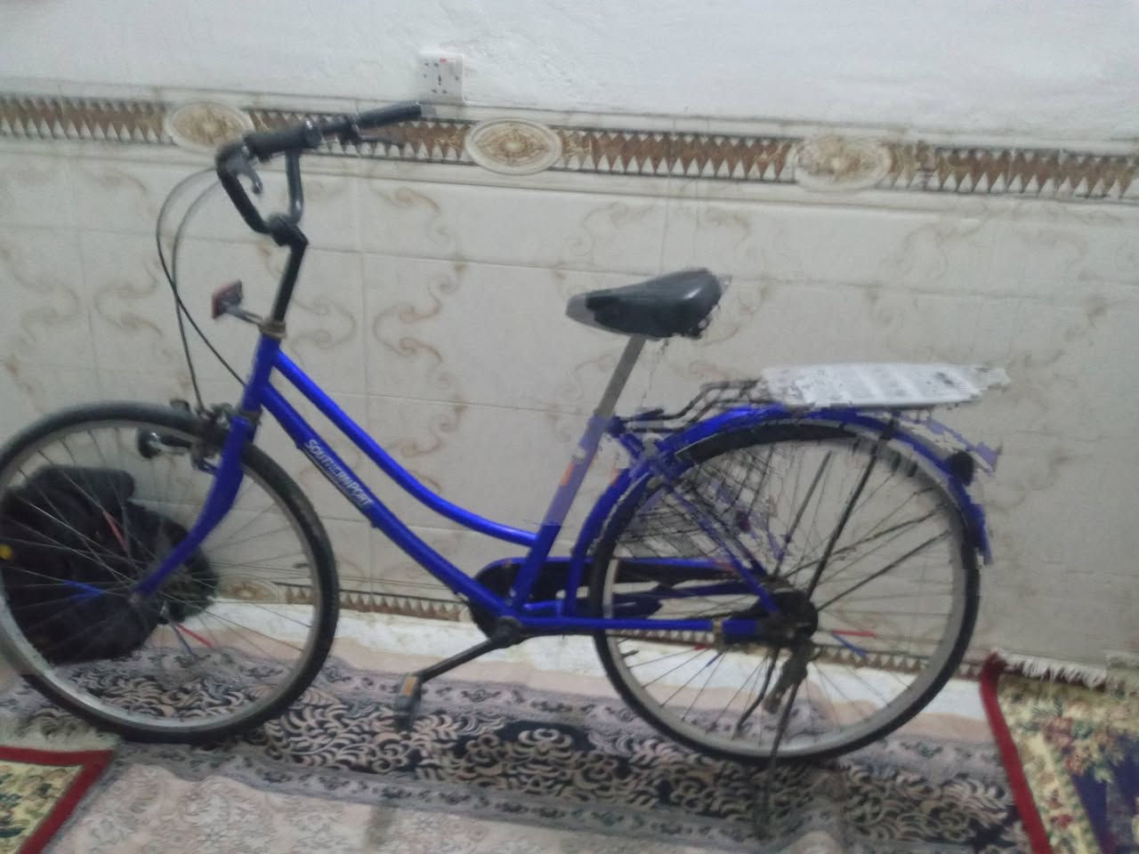 بايسكل بنات للبيع حجم 26 موديل 18 بايسكل نظافته 100% المكان بدامون ***********
