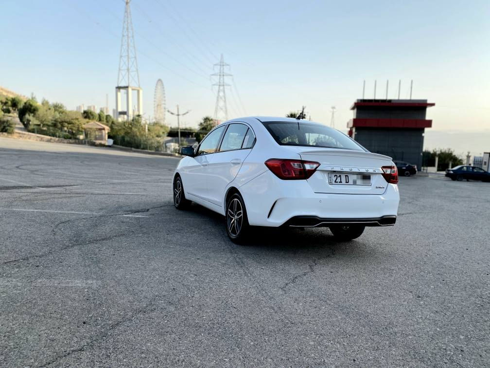 بەناوی خوا
  تکایە هەمووزانیارییەکانم نوسیوە بێ کەم وکوڕی
***********_***********
ئۆتۆمبێلی جۆری پڕۆتۆن سەگا موديل 2024 موسەفات خلیجی گێڕومەکینە یابانی شاشەو کامێرا سوکان ڤۆلیۆم ویل کەپ حاسەی دواوەabs ئیکۆنۆمی 
پێش ودواLEDگێڕسپۆڕت مەکینە1.4لیتر چوارجام وئاوێنەکارەباسیستەمی کارپلەیی وئەندریۆید وایفای وبلوتوس وتەلەفۆن تەنها20هەزارکم ڕۆیشتوو کامل سێرڤسی شەریکەیە دەبڵ ئیرباگە
 سەیارەکەبێ بۆیاغەسفری شەریکەی سلێمانییە
 سەنەوی تا2029 تازەیە  (شار سلێمانی) السليمانية, العراق
