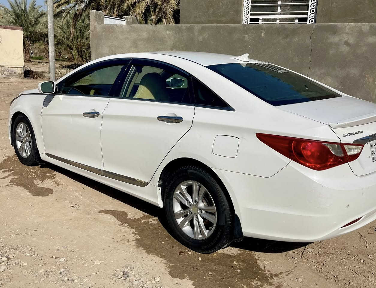 من رخصة الادمن 
سوناتا موديل موديل 11 
حادث جاملغ وبنيد بدون دواخل 
وارد امريكي محرك 2400 GDI
جاهزه بدون نواقص مال جناي
كير محرك حداديه تبريد مكفولات 
السعر 115 وبيه مجال 
عنوان بابل شوملي
اتصال ***********0
‏‭***********‬
