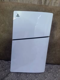 بلايستيشن 5 • سليم 1 تيرا • ٣٠+ لعبة