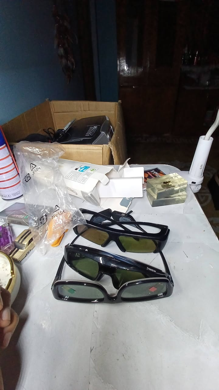 نظارات 3 قطع طلعن بدون ملحقات شنو منو ماعرف مال شنو ماعرف شلون اشغلهن ماعرف ابيع على وضعهم فحم اليفيدنة يكتب سعر 
اكو توصيل بغداد 5 
محفظات 6


**إذا كنت صاحب هذا الإعلان وتريد حذفه لأي سبب، رجاءا أرسل رسالة إلى الدعم الفني**