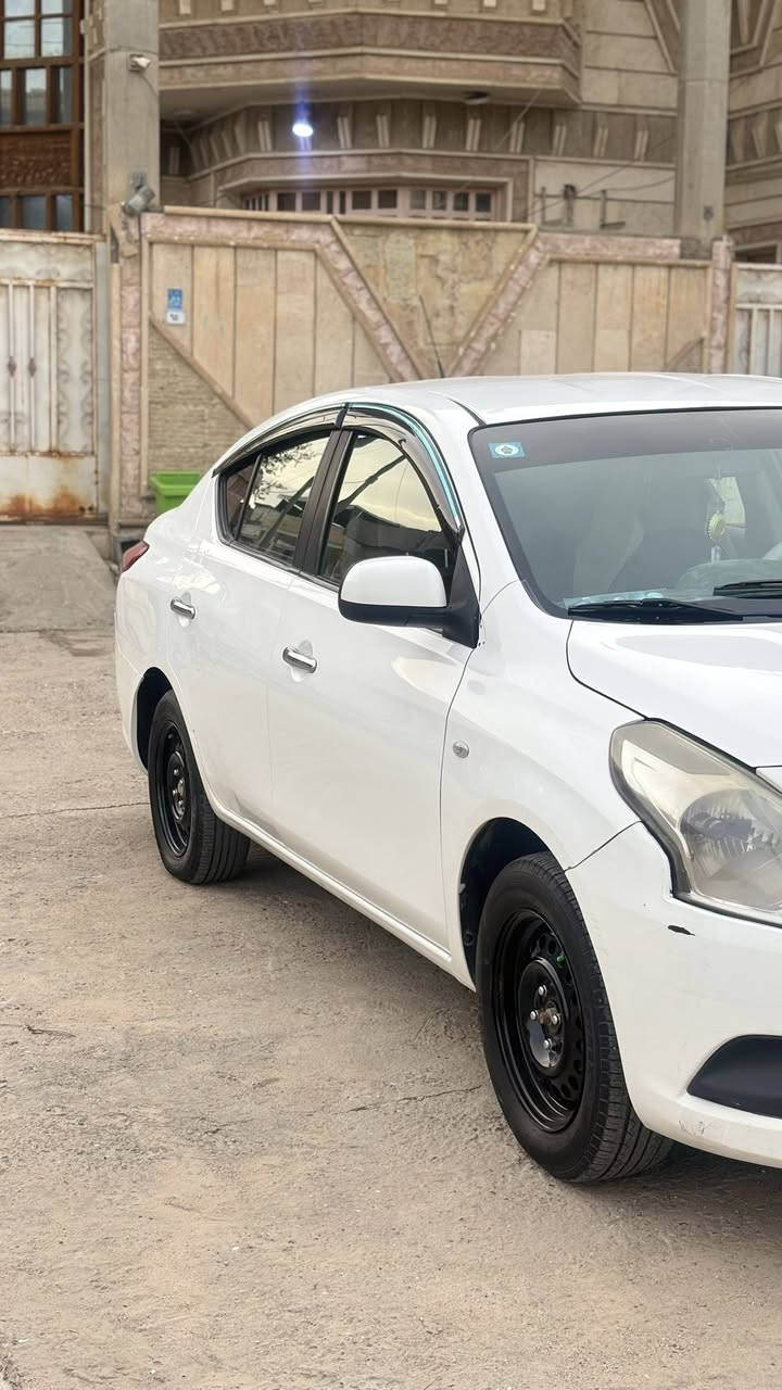 نيسان سني هندي بليتة زركة مديل 22 ماشية 65 الف بعدهي زيرو سيارة كلش نظيفة كفالة عامة فقط بارد مكان بسيط حتة ما مبين سنوية تنتهي 2030 مكاني البصرة سعر 114 بيهة مجال بسيط رقم ***********
