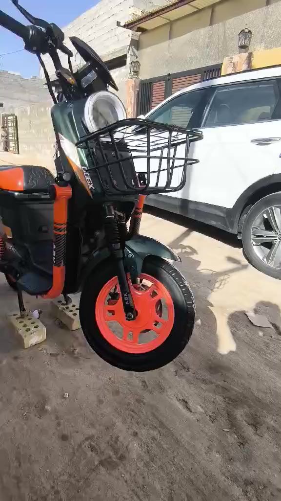 السلام عليكم دراجه شحن x900 كفاله عامه دراجه كلشي ما بيها دبل اشاره شغال أو رباعي بيها البلوتوث صوت قوي نظام سرقه موجود بيها يعني لاتخاف عليه ابريك دسك دهن دراجه بيها بك للخلف لايت ناصي اصفر عالي ابيض زنون  وبيها بصمه 1 مفتاح تشغيل 2 مفتاح صندوق 2 يصير بل وسط دراجه صندوق  بس اني فاتحه صندون يعني اذا اتخلي شيء بل صندوق ما ينابك سعر 680 وبيها مجال ***********
ـ..شراي تعال خاص مو شراء لا تعبني..ـ
