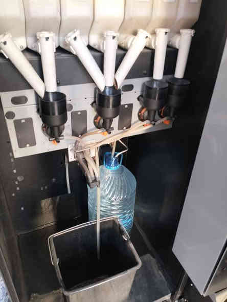 سلام عليكم اخواني للبيع جهاز قهوة اي عيب مابي شرط استفسار أكثر خابر 0770 884 2836 أربيل
