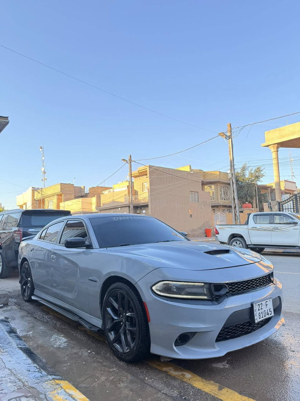 السلام عليكم 
للبيع دوج چارجر 
الموديل : 2021
اللون : سموك 
الفئة : R/T
حجم المحرك :5700cc
الضرر : الجاملغ الخلفي والباب الخلفي صبغ
مكان السيارة : بغداد 
رقم السيارة : اربيل بأسمي تحويل مباشر 
شاشة كبيرة / حساسات خلفية / super track pack / نضام صوت الباين / كشنات جلد احمر وبقية مواصفات الrt 
الممشى :87mi
السياره كاملة ومابيهه اي نقص ان شاءالله 
والسونار مرفق بالصور 
سعر السياره :26.800$
***********
