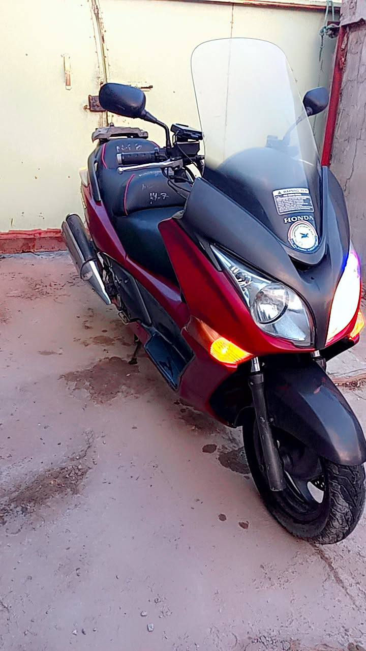 السلام عليكم سلفر ونج جيتي 400 لبيع مكفوله ما بيها نقص سعر 18وبيها مجال مكان بغداد دوره *********** مو جوده واتساب
