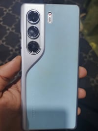 كامون 40 برو 5G • ٢٥٦ • الكزيزه