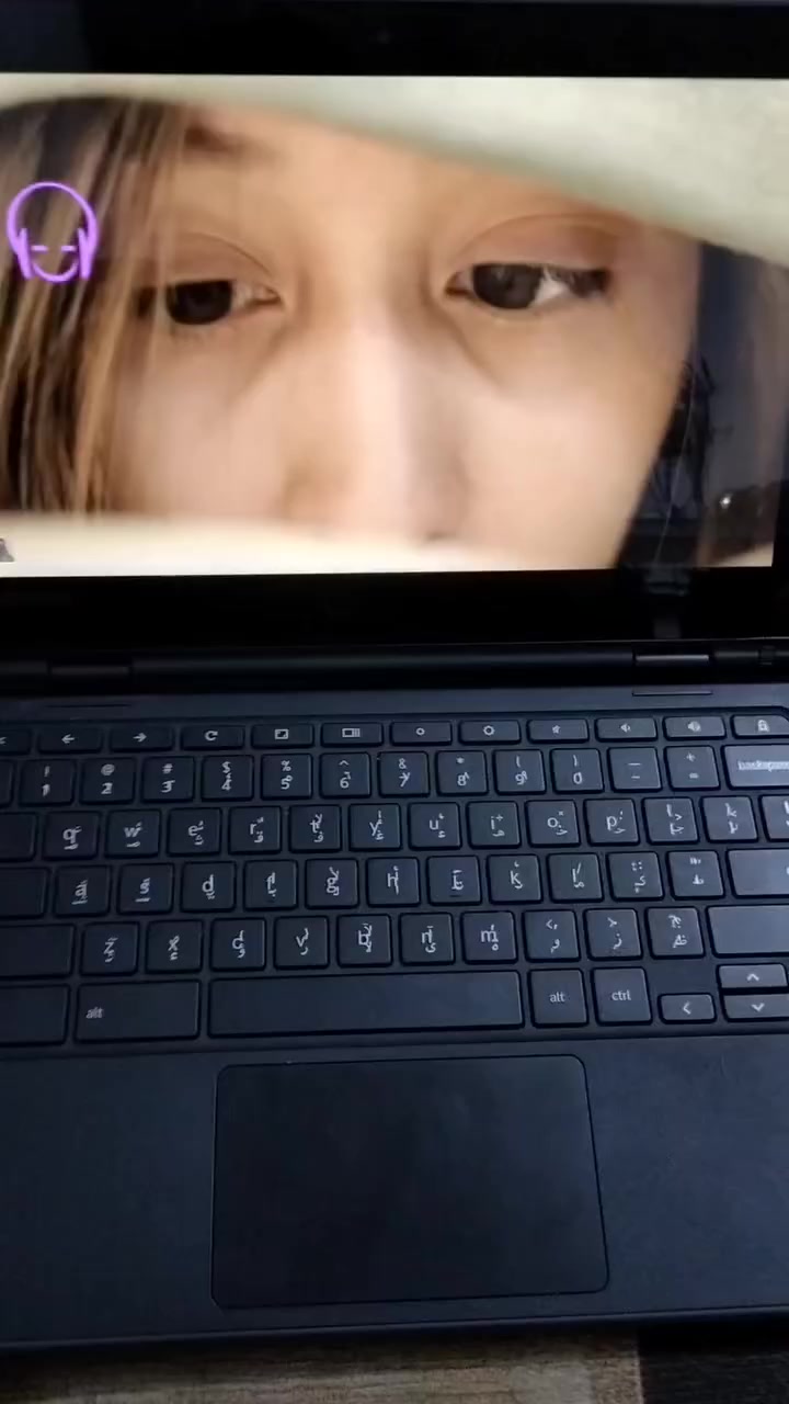 لابتوب من شركه لينوفا.    يشتغل لمس وكيبور.  كما موضح بالتصوير شغال 100% سعر 130 الف


**إذا كنت صاحب هذا الإعلان وتريد حذفه لأي سبب، رجاءا أرسل رسالة إلى الدعم الفني**