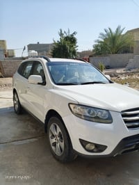 سنتافي 2012 للبيع  محرك 6 بي تبخير قليل  مكفوله من ظربه وصبغ عده كارت ...