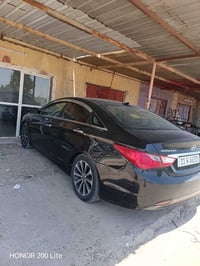للبيع هونداي سوناتا وارد امريكي حادثه جاملغات لخلف فول مواصفات فتحه بص...