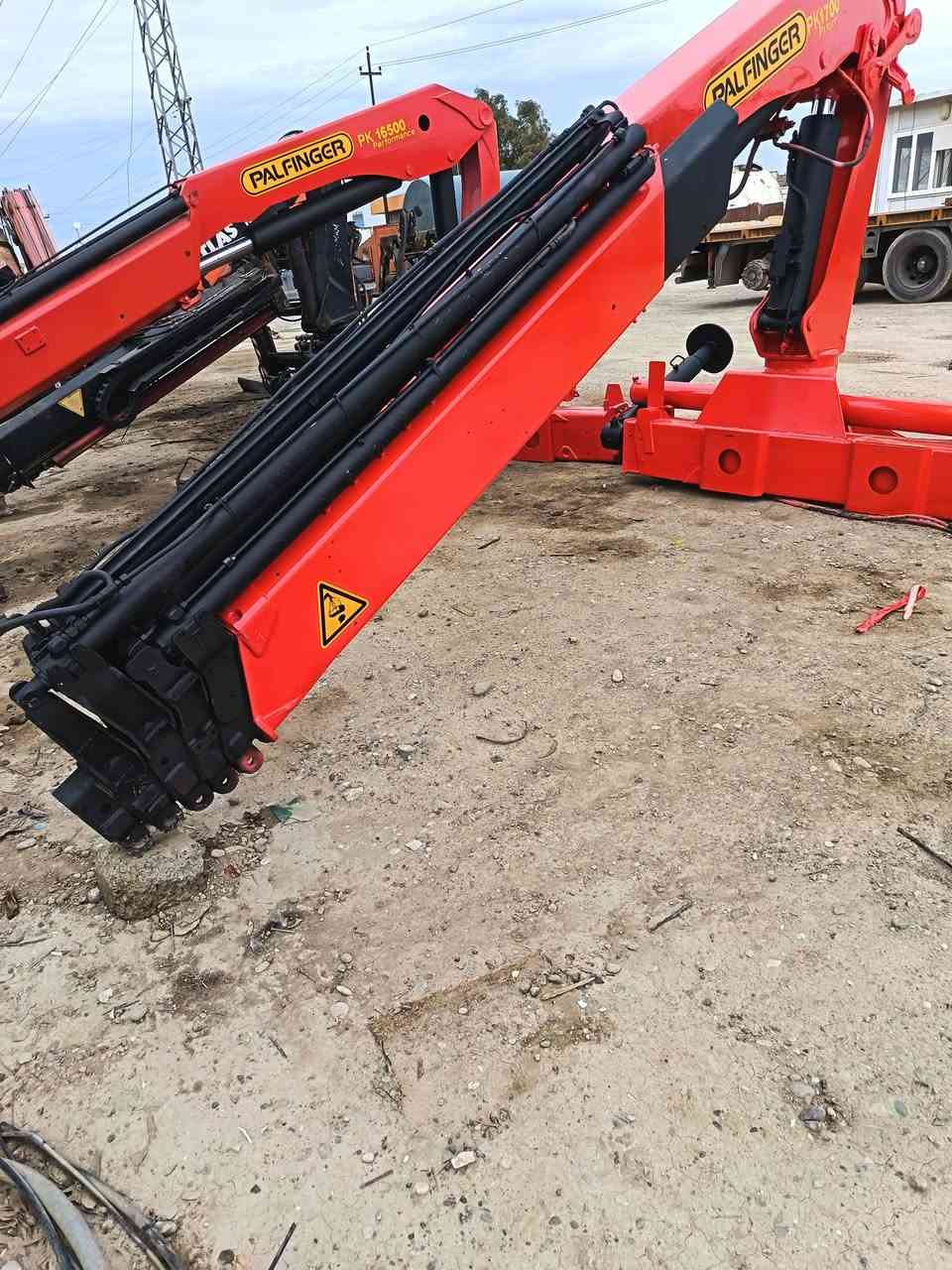 للبيع كرين بافنكر حجم 17000
5سلايت

رجلين مخالف دبل سلايت

سعره ٦٨ ورقه وبي شويه مجال

كرين جاهز للشغل بدون نقص

***********

***********
