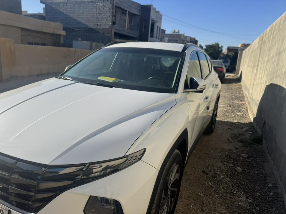 سلام عليكم
توسان موديل ٢٠٢١ فول قمار حديد 
ماشية ٤٠ حقيقي 
سنوية وهزه جديد مشروع وطني 
بصمه 
تشغيل. عن بعد 
كرسي كهرباء 
كير محرك مكفول 
بيها بارد اربع اصابع بالصندوق ورصعه بالقماره
سيارة نظيفة 
السعر 198 بيه مجال
بغداد النصر والسلام  
***********
