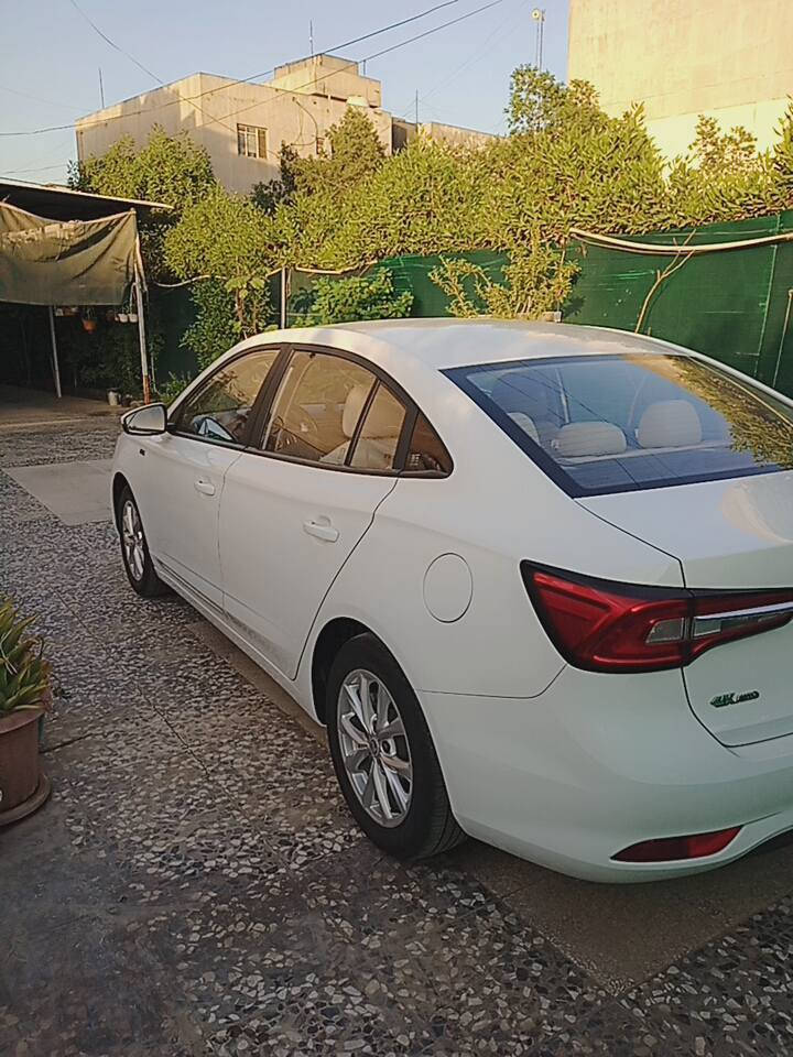 موديل 23 رقم اربيل باسمي ماشية 72000 بيهة فقط بارد بالباب الامامي الايمن مشدود عليها منظومة غاز حكومي ام الكارت الاصفر السعر 95 مكان السيارة بغداد زيونة للمعلومات الاتصال على الارقام *********** بي واتس اب
