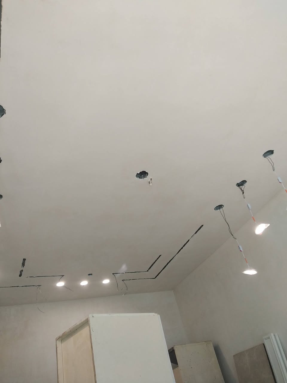 اصطه تسيس كهربا عام محلات عمارات  شقل فول وكدام العين ربط وطني ربط مولد وبسعر مناسب شقل بضمان ***********
