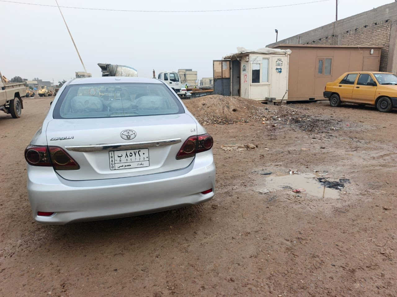 كورلا موديل 2009مصبوغة حزام بدون دواخل مكينة وكير تبريد شغال صدر نضيف السعر 100$وبيهة  مكان السارة بغداد البلديات مجال اتصال ***********
