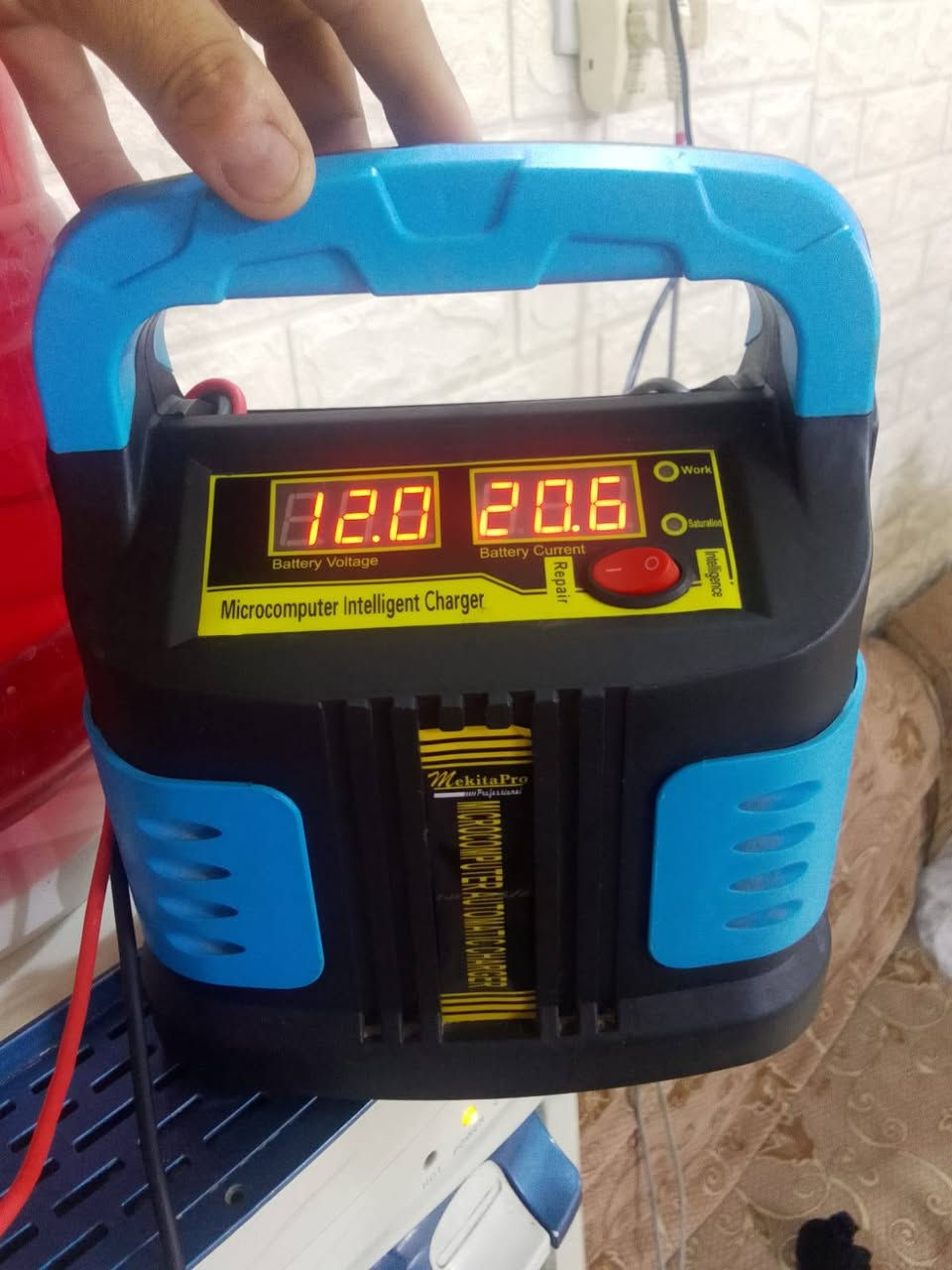 شاحنه للبيع بل كارتون اصلي السعر ٣٥ألف شراي يتصل ***********
