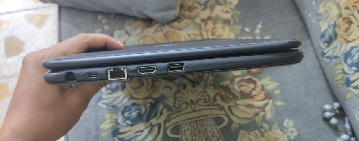 السلام عليكم لابتوب ديلل مواصفاتة 
core i5 جيل الثامن
هارد ssd256
رام 8 كيكا 
جهاز يخبل قبل شهرين من اخذتة 
ويا جنطة وشاحن 65 واط
بي منفذ hd ومنفذ تايب سي
مكاني ديوانية يوجد توصيل ديوانية, القادسية


**إذا كنت صاحب هذا الإعلان وتريد حذفه لأي سبب، رجاءا أرسل رسالة إلى الدعم الفني**