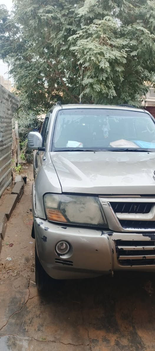 باجيرو ٢٠٠٣مالت مزاد للبيع او مراوس حسب السعر 59 السياره البدي مكفول تخم تاير محرك والكير مكفول السيارة جاهزه  الشراي يتصل ***********
