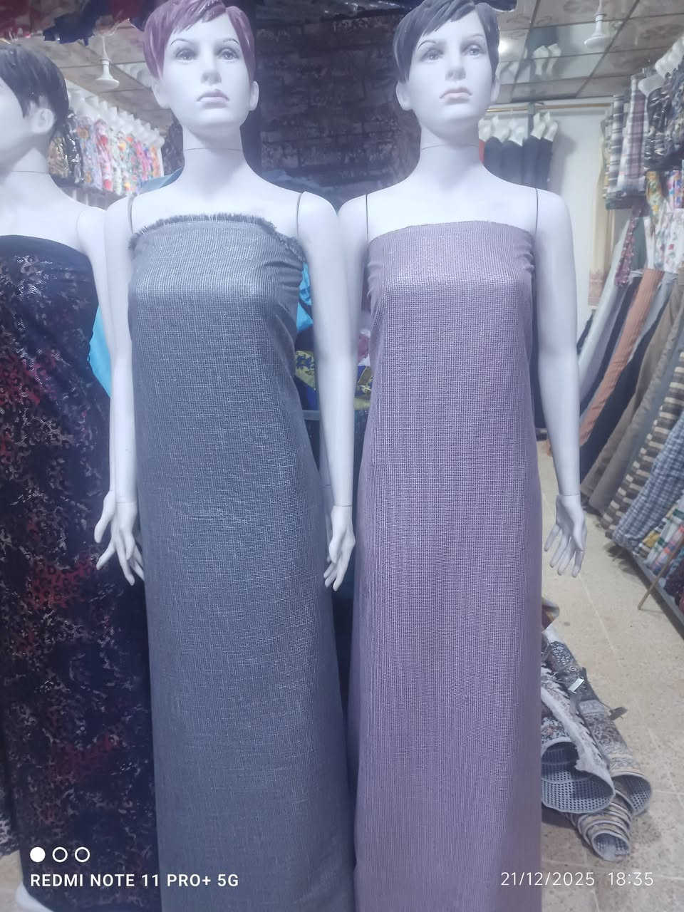 تنزيلات تنزيلات 
وصلني جديد قماش صوف موهير
المتر 3 الاف يستخدم للفساتين والقمصان و........ 
البيع جمله ومفرد 
  تابع الصفحه ليصلك كل جديد 
  عنوان كركوك حي الواسطي عل سايدين النجده مقابيل صيدلية الفجر
بجوار لحم بعجين نونه
 للحجز  ماسنجر او واتساب ***********
رابط البيج الخاص
https://www.facebook.com/profile.php?id=61556801904013&mibextid=ZbWKwL
