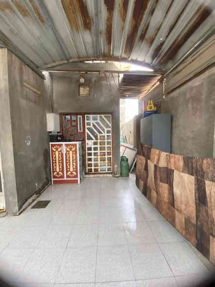 اعلان 659
دار للبيع طابق ونص 
البيت ركن دور الشرطه 
المساحة 200 متر 
الارضي غرفتين نوم واستقبال وصاله ومطبخ وصحيات داخليه وخارجيه الطابق الثاني غرفة وصحيات 
البناء بلوك وفرمستون سنه 2015
السعر 175
***********
***********
