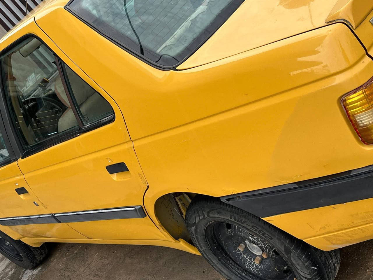 السلام عليكم بيجو اكد موديل 2016 كفاله رقمه نكليزي مكينه كير حداد فول داخله حلوه مكان بابل اي ستفسار تصل *********** السعر 35وبيه مجال
