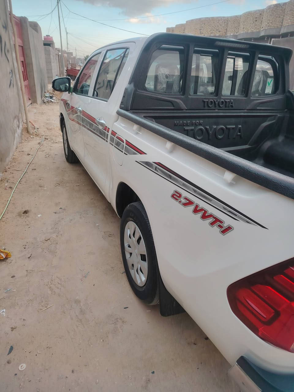 البيع فلاونزه 23 كير عادي ماشيه 75 لف كفاله عامه شرط عله وضع شركه رقم بصره شرط تحويل سعر 237 وبيه مجال بسيط مكان طريق نجف كربلاء عله شارع العام عمود 509 رجأن رجأن المشراي لايكسر بحلال العالم ***********
