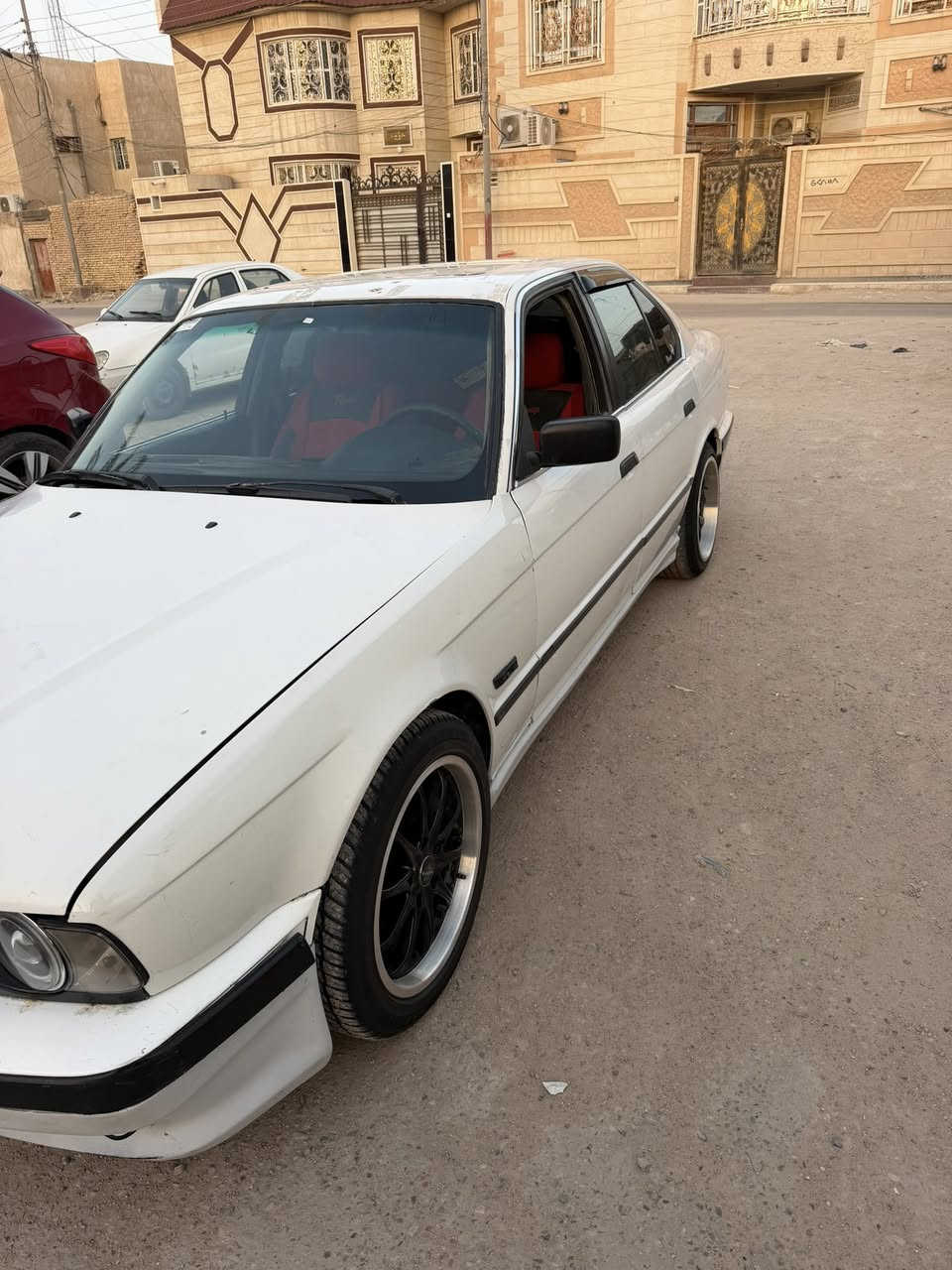 بي ام للبيع مديل ٩٠مسكر فانوس يرادلها ترتيب مكان البصره سعرها ٤٥ ***********
